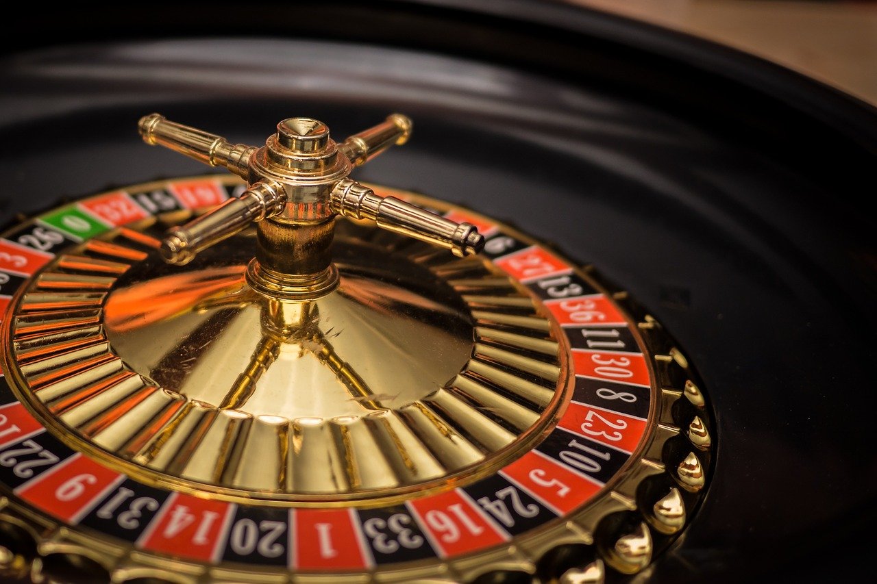 roulette, casino, black-1264078.jpg